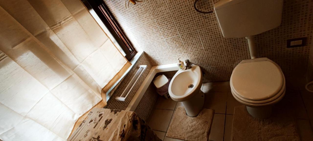 Casa Vacanza Dinastia Borbone - Centro Storico Napels Buitenkant foto