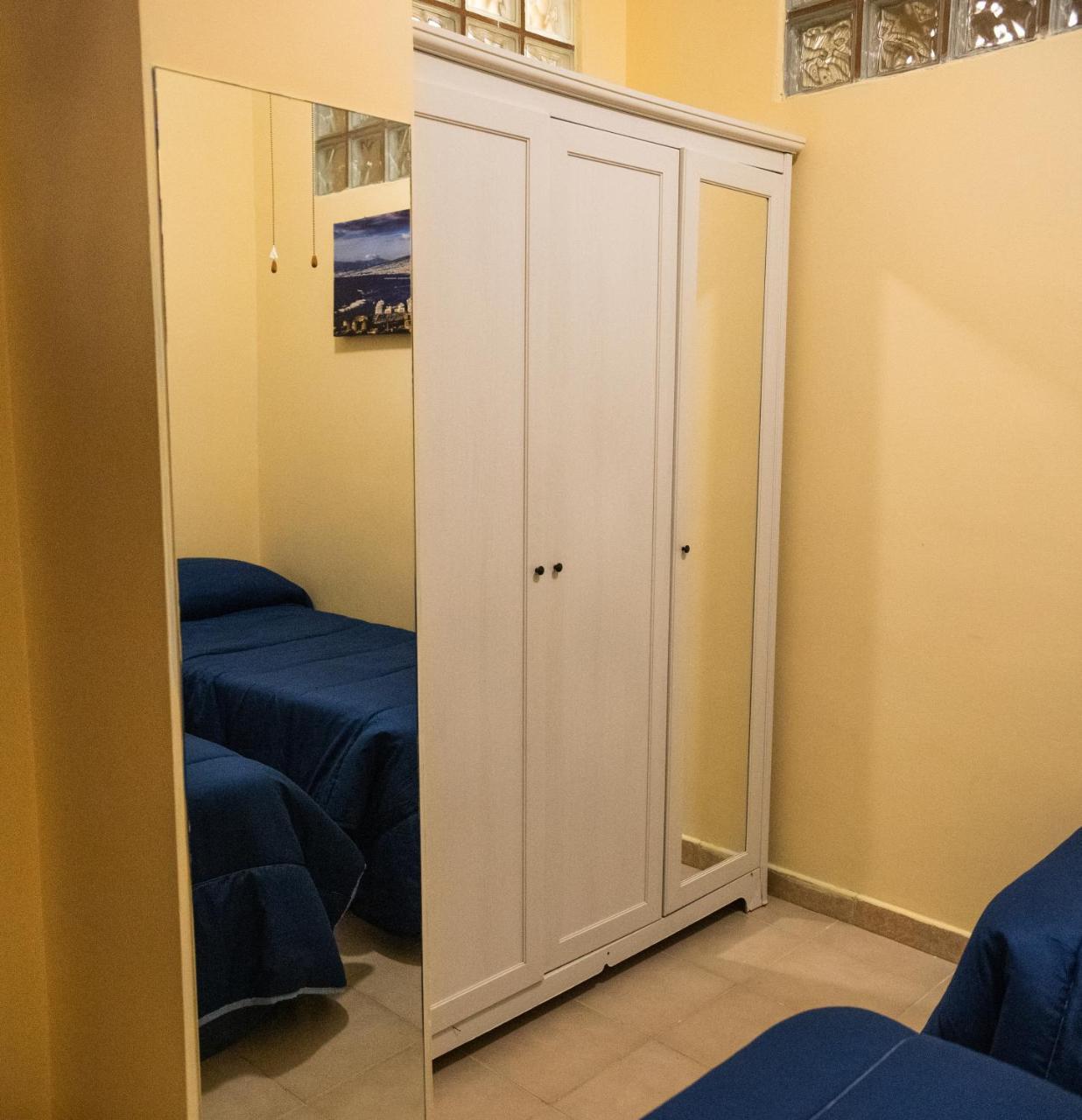 Casa Vacanza Dinastia Borbone - Centro Storico Napels Buitenkant foto