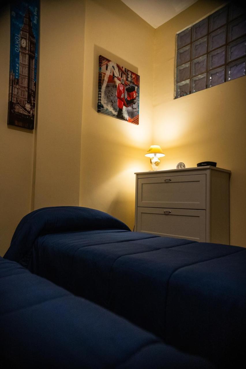 Casa Vacanza Dinastia Borbone - Centro Storico Napels Buitenkant foto